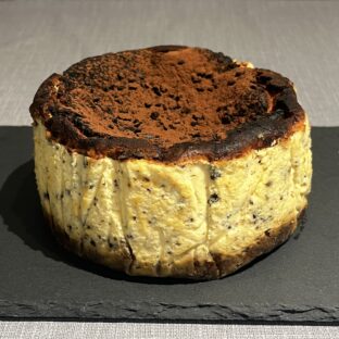 【新感覚スイーツ】ティラミス×バスクチーズケーキが最高に美味しい理由