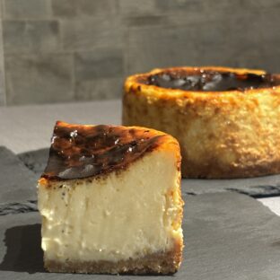 お中元に迷ったらこれ！ロンドーネの夏限定レモンバスクチーズケーキ！！